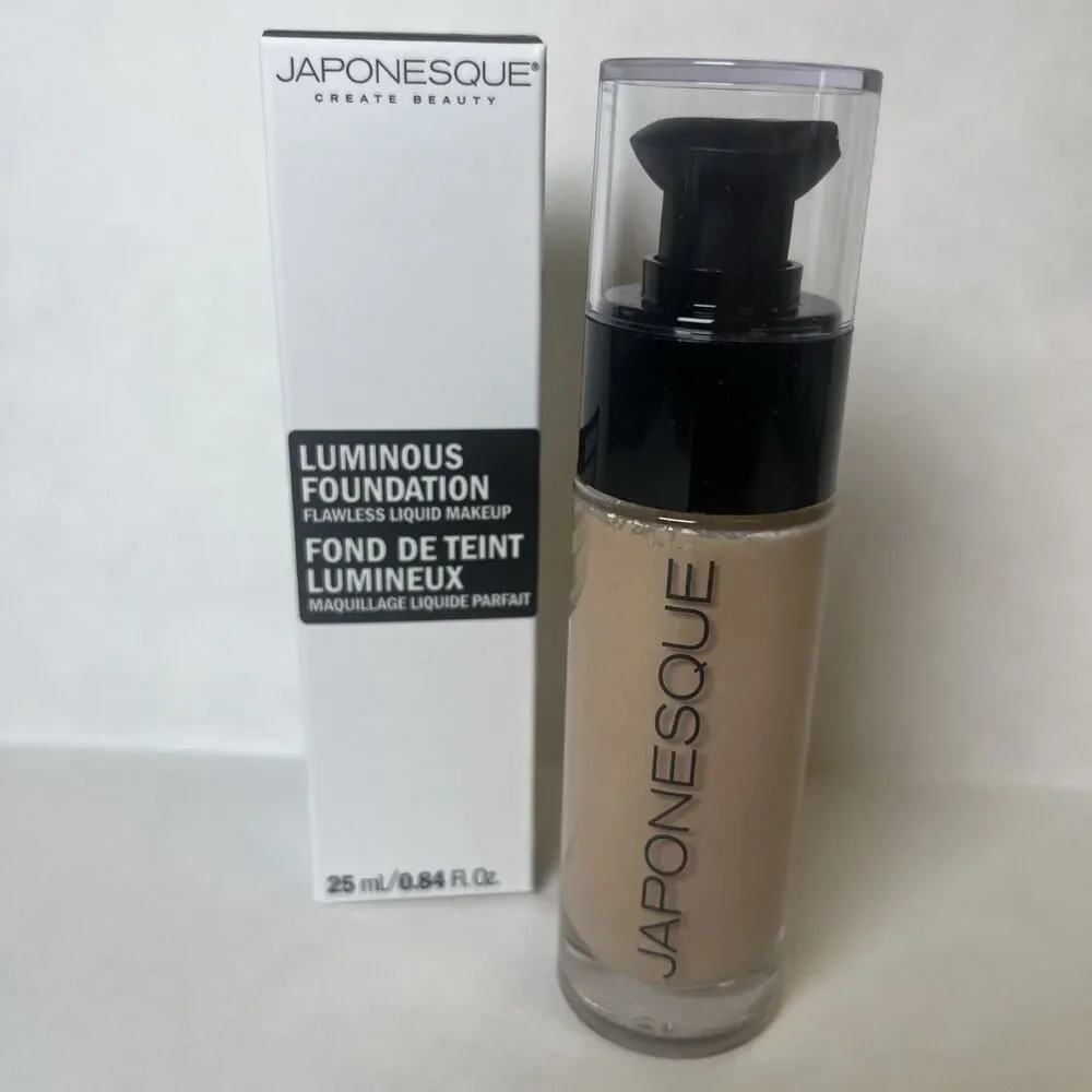 Japonesque Luminous Liquid Foundation Shade 05 Medium NIB 0.84 oz